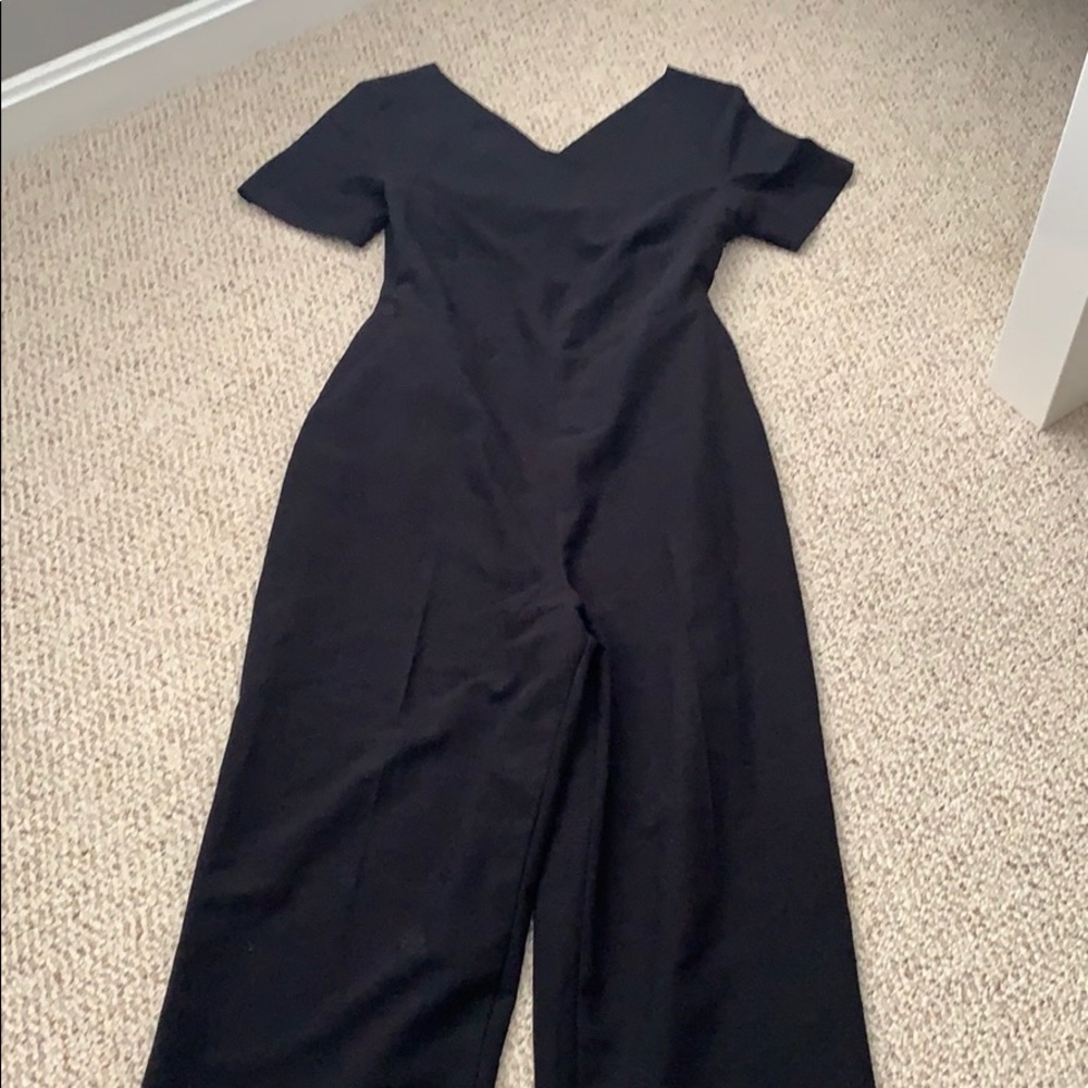 Criss cross back jumpsuit!